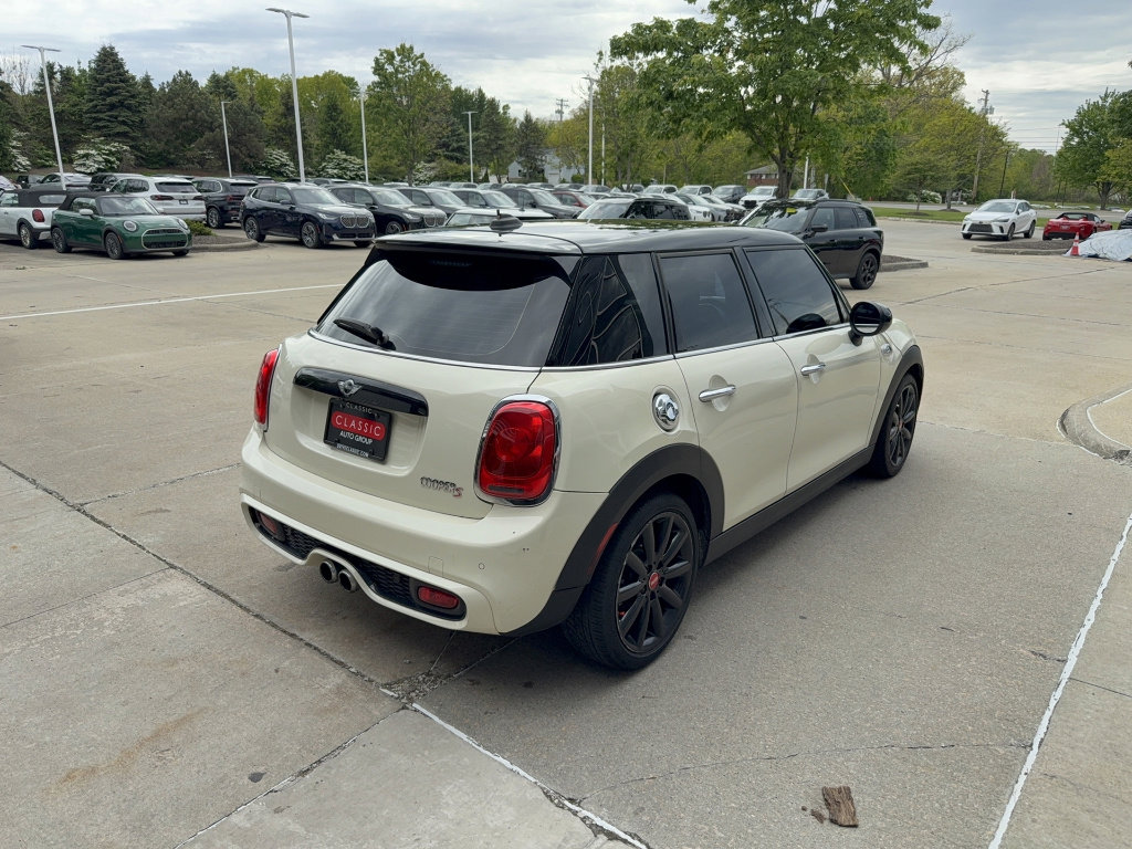 Used 2018 MINI Cooper S FWD image 4