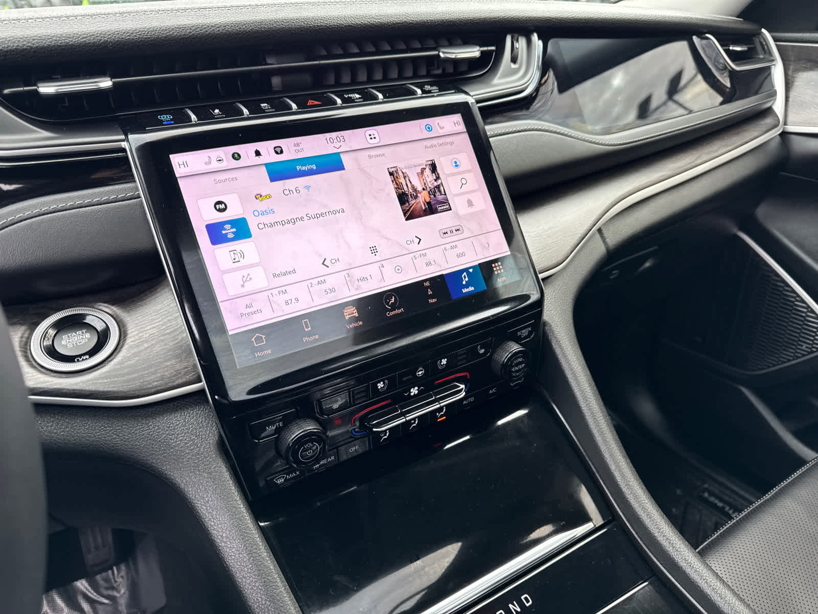 Used 2023 Jeep Grand Cherokee 30th Anniversary image 27