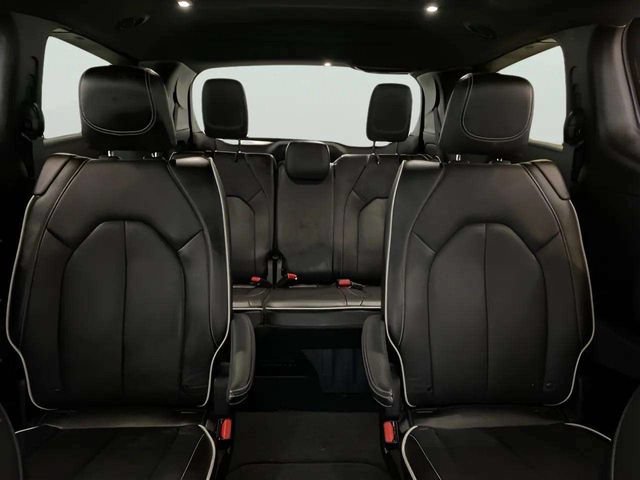 Used 2026 Chrysler Pacifica Limited FWD image 70