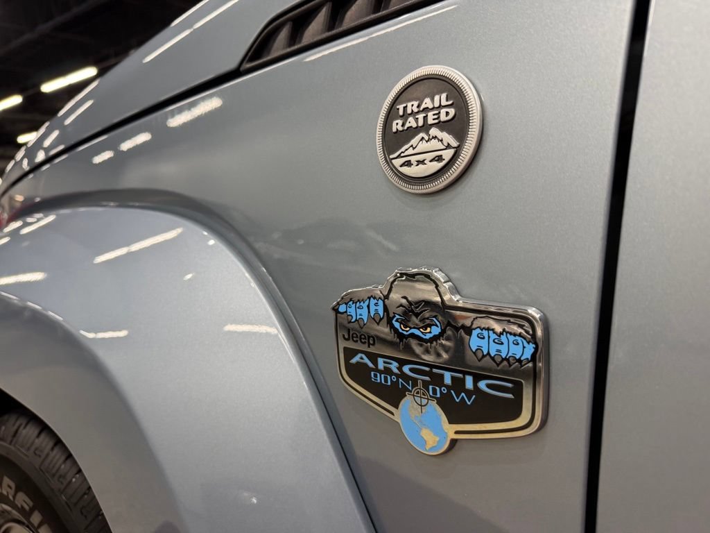 Used 2012 Jeep Liberty Arctic AWD/4WD image 14