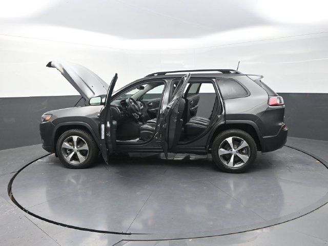Used 2022 Jeep Cherokee Limited AWD/4WD image 36