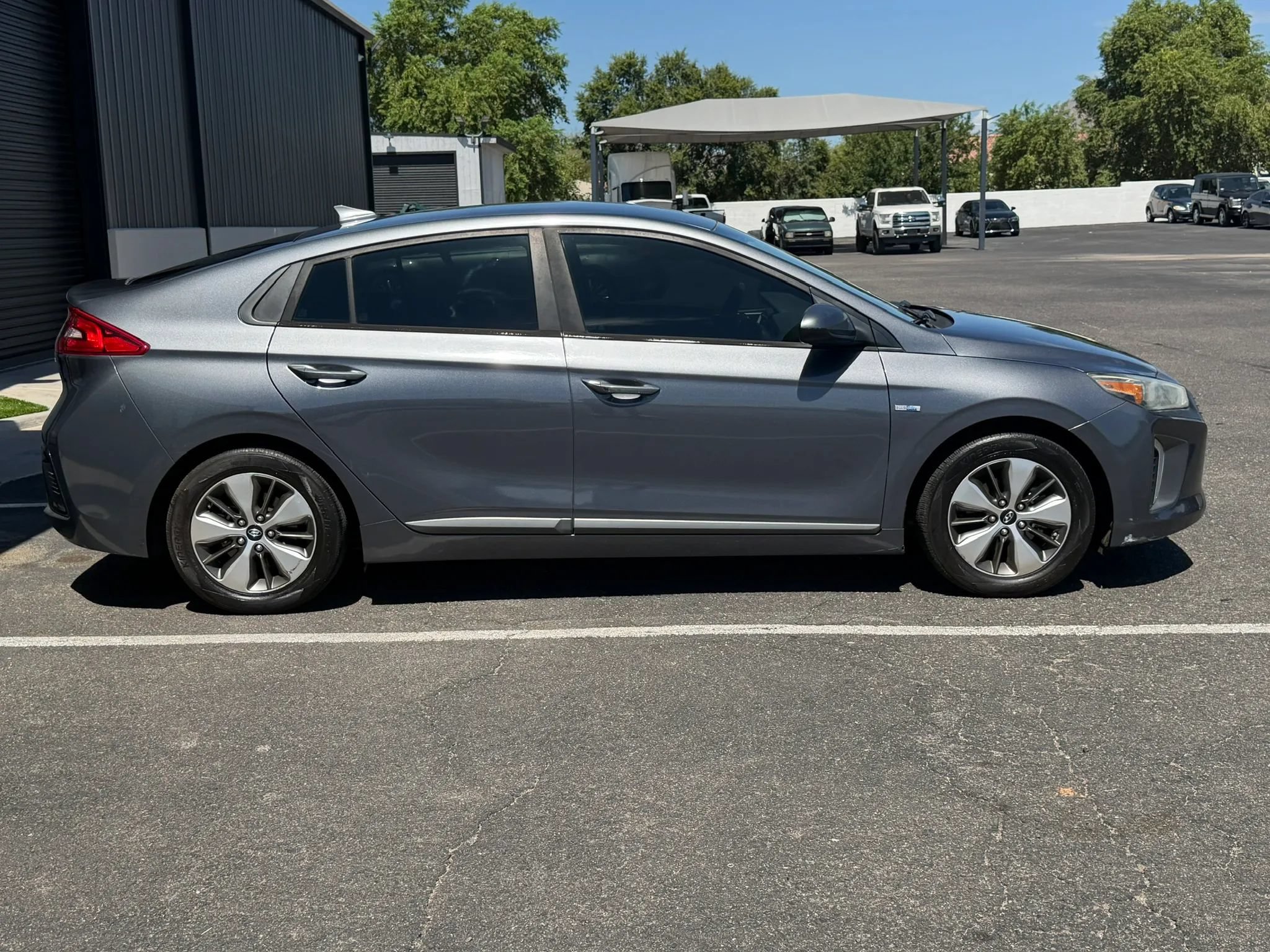 Used 2019 Hyundai Ioniq Plug-In Hybrid FWD image 10