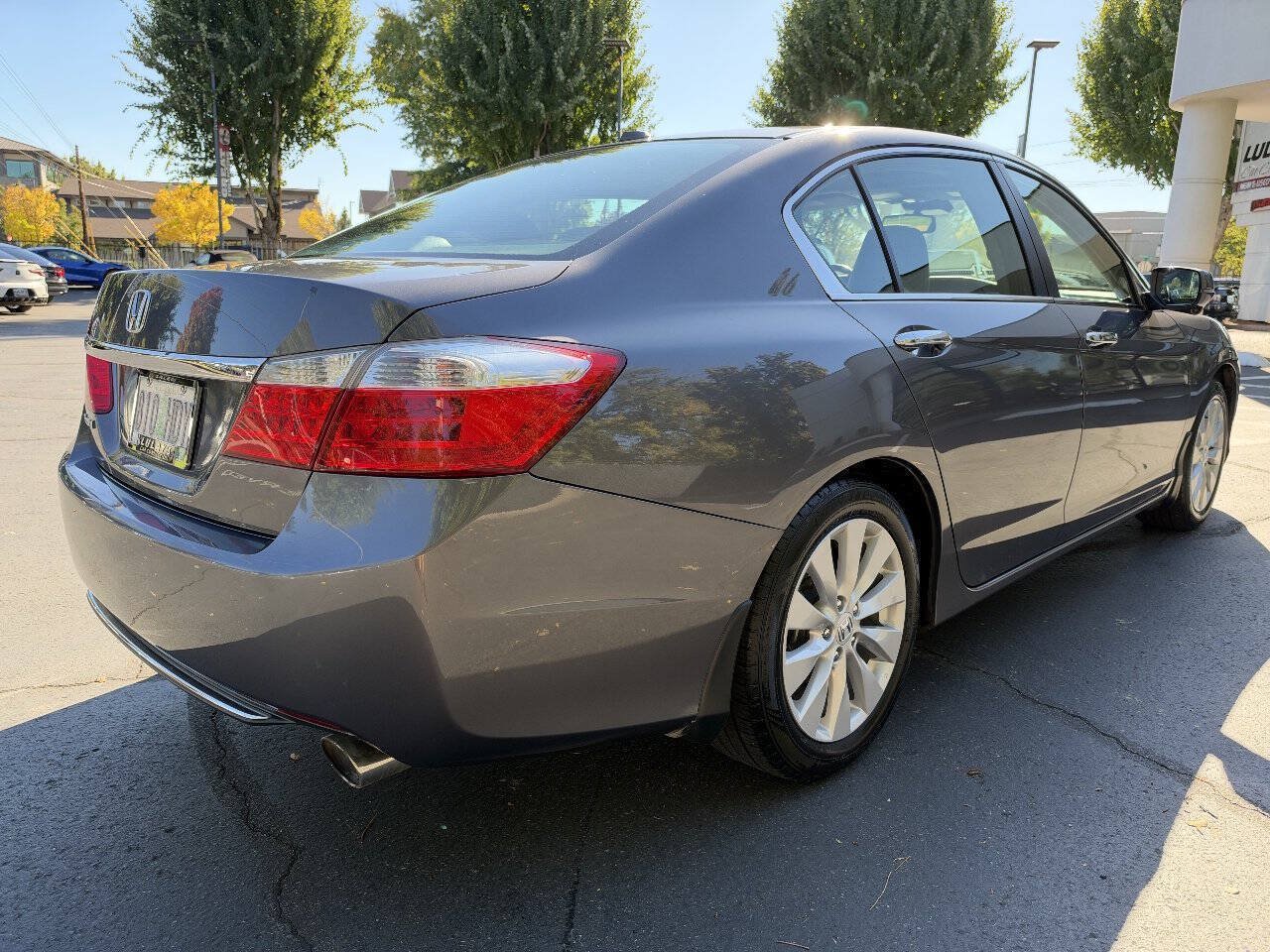 Used 2015 Honda Accord EX-L image 5