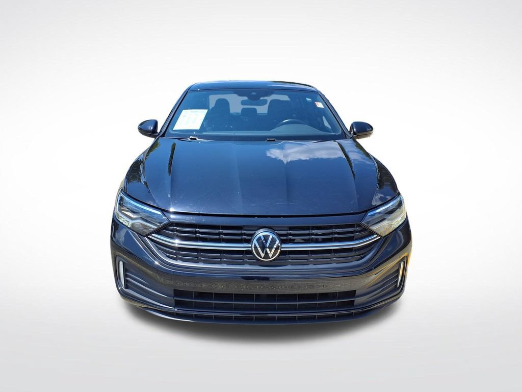 Used 2023 Volkswagen Jetta Sport FWD image 2