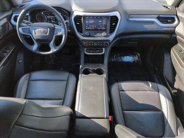 Used 2023 GMC Acadia SLT image 17