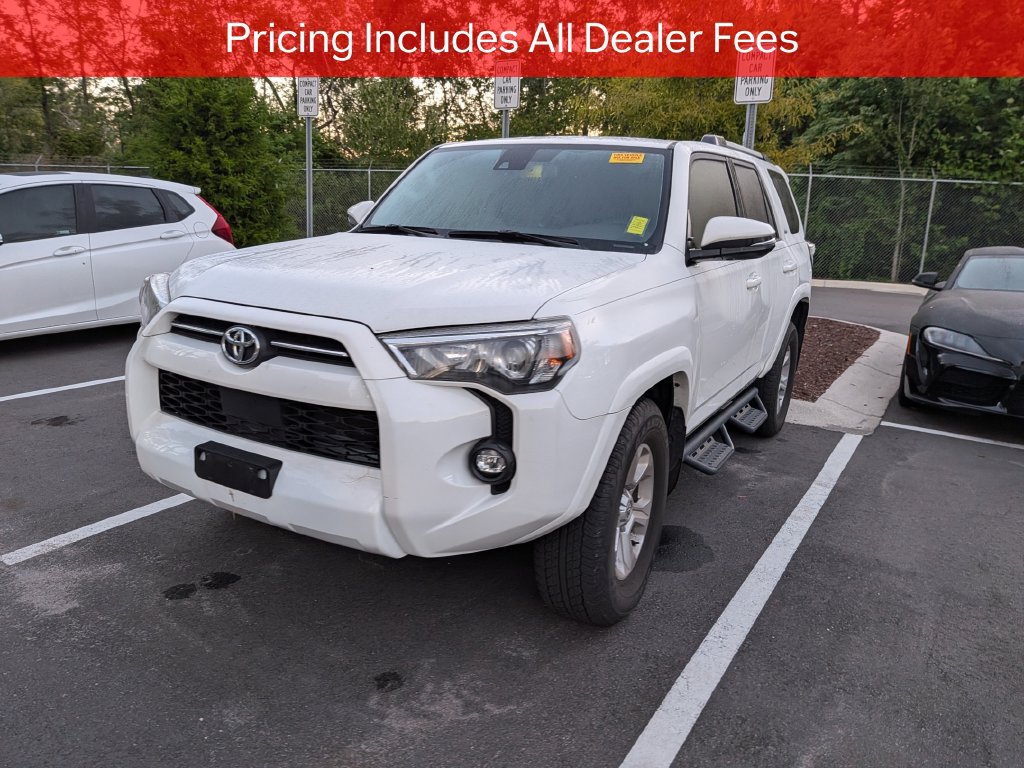 Used 2023 Toyota 4Runner SR5 Premium w/ Moonroof Package RWD image 4