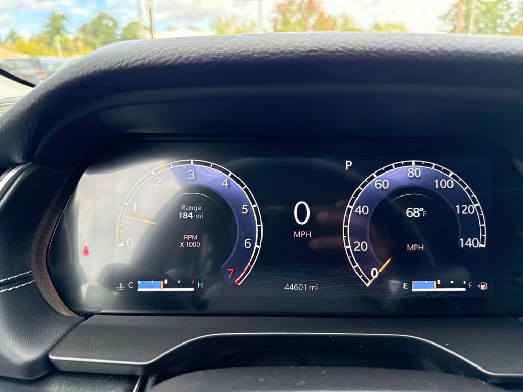 Used 2022 Jeep Grand Cherokee Laredo w/ Luxury Tech Group I image 30