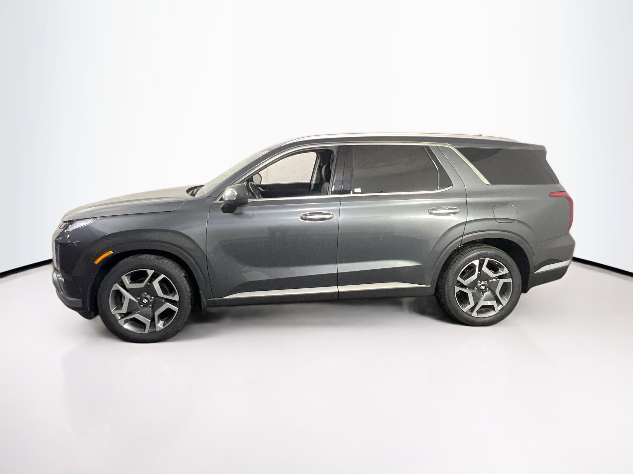 Used 2023 Hyundai Palisade Limited AWD/4WD image 8