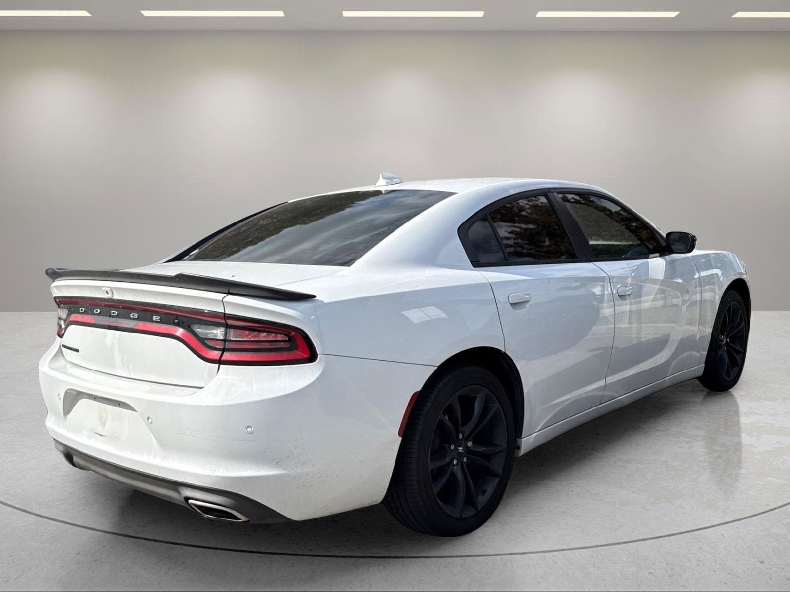 Used 2018 Dodge Charger SXT Plus w/ Blacktop Package RWD image 13