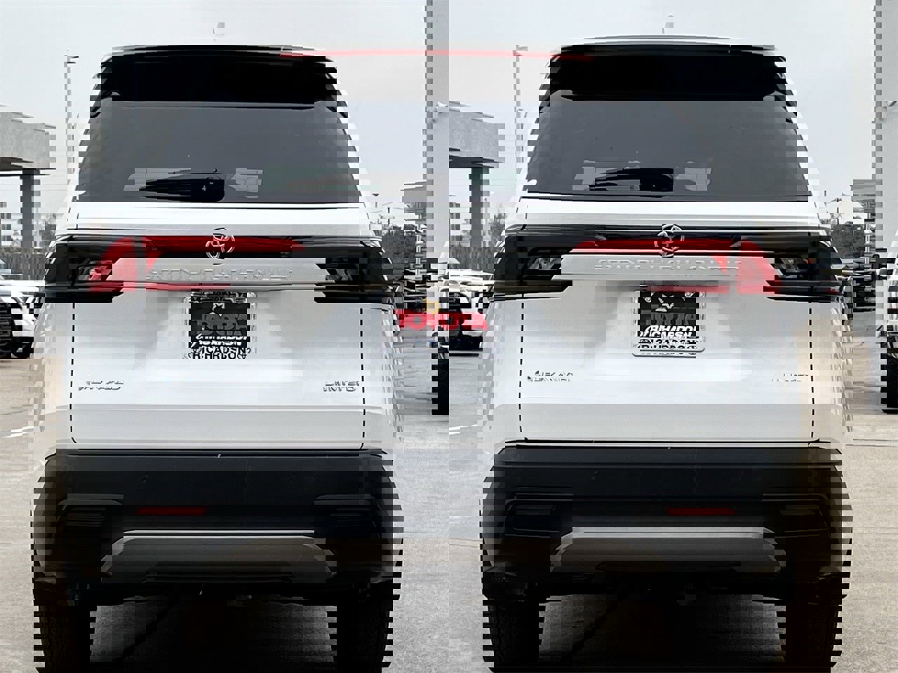 Used 2024 Toyota Grand Highlander AWD Hybrid image 5