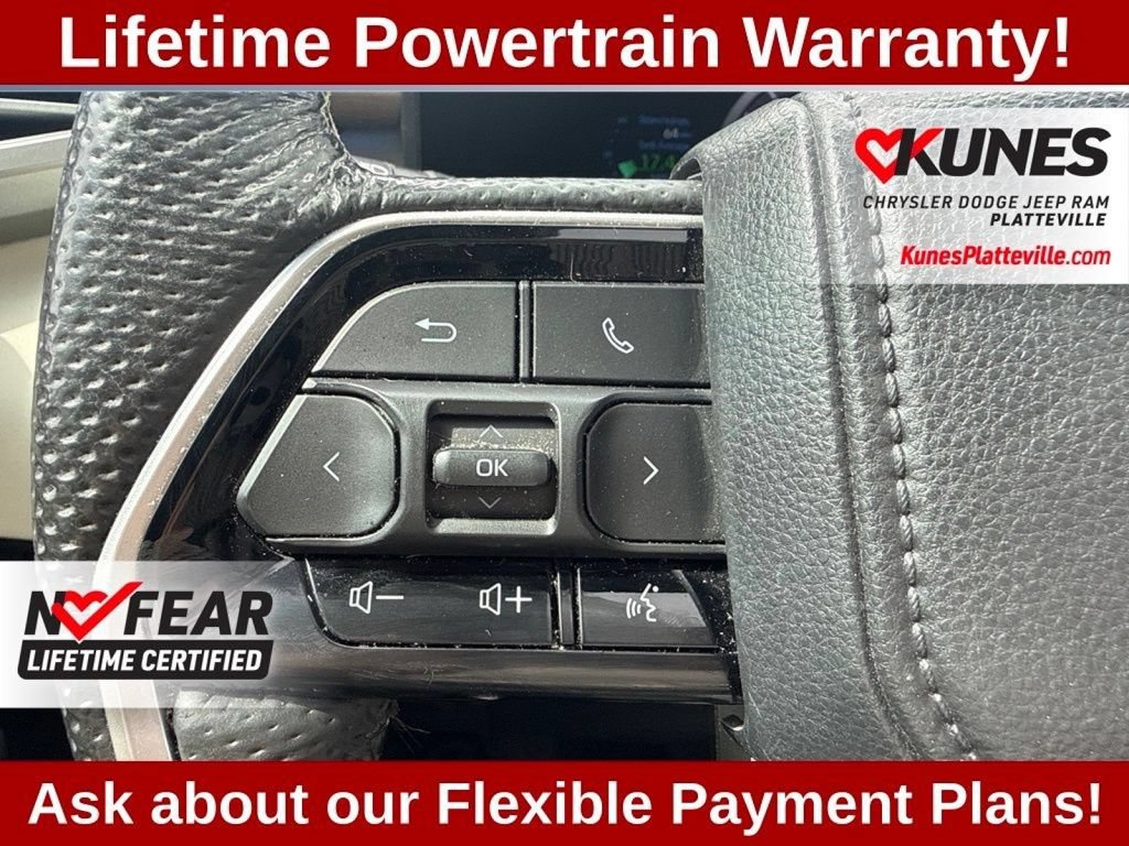 Used 2024 Toyota Sequoia Capstone AWD/4WD image 27