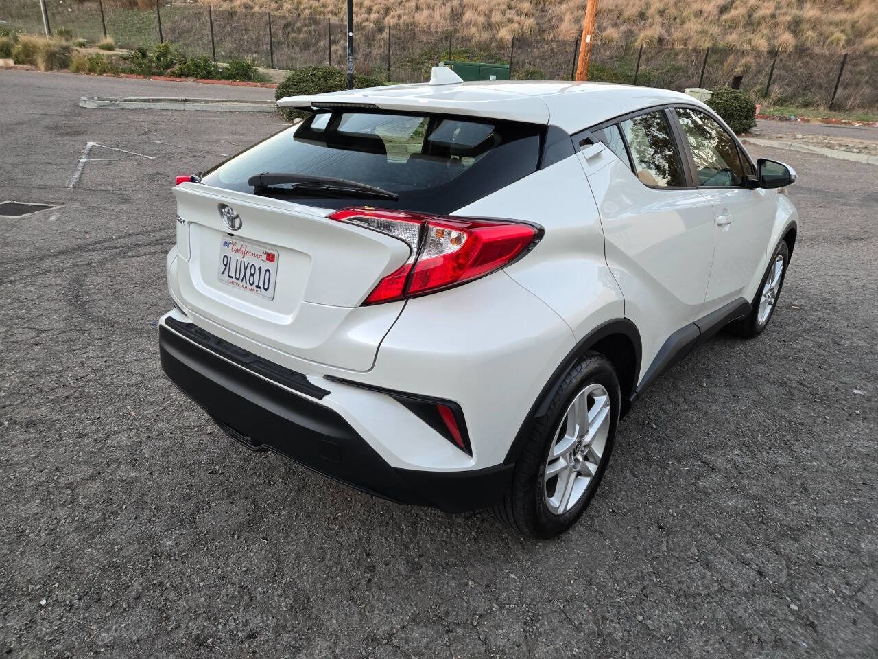 Used 2021 Toyota C-HR LE image 18