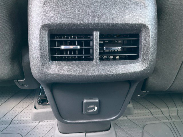 Used 2021 Chevrolet Equinox LS w/ LS Convenience Package FWD image 18