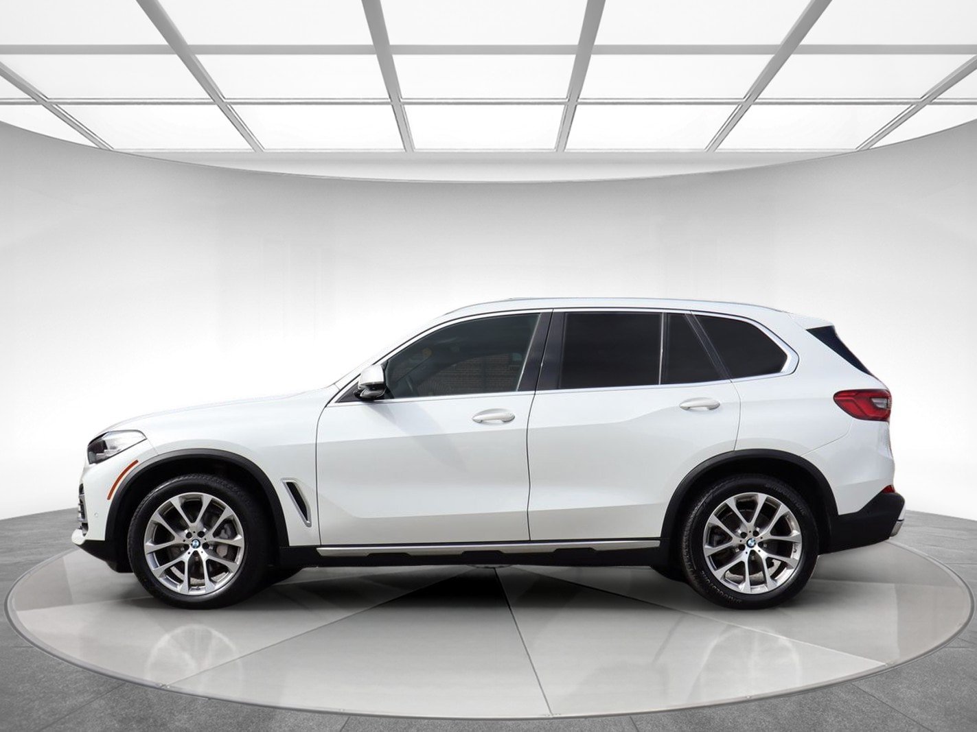Used 2020 BMW X5 xDrive40i w/ Premium Package AWD/4WD image 4