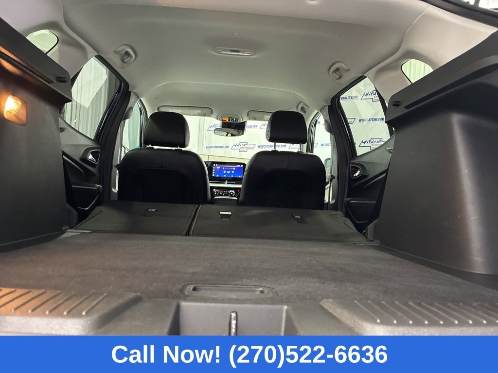 Used 2025 Chevrolet Trax LT image 33