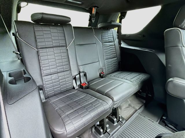 Used 2026 Cadillac Escalade Platinum Sport w/ LPO, ONYX Package AWD/4WD image 29