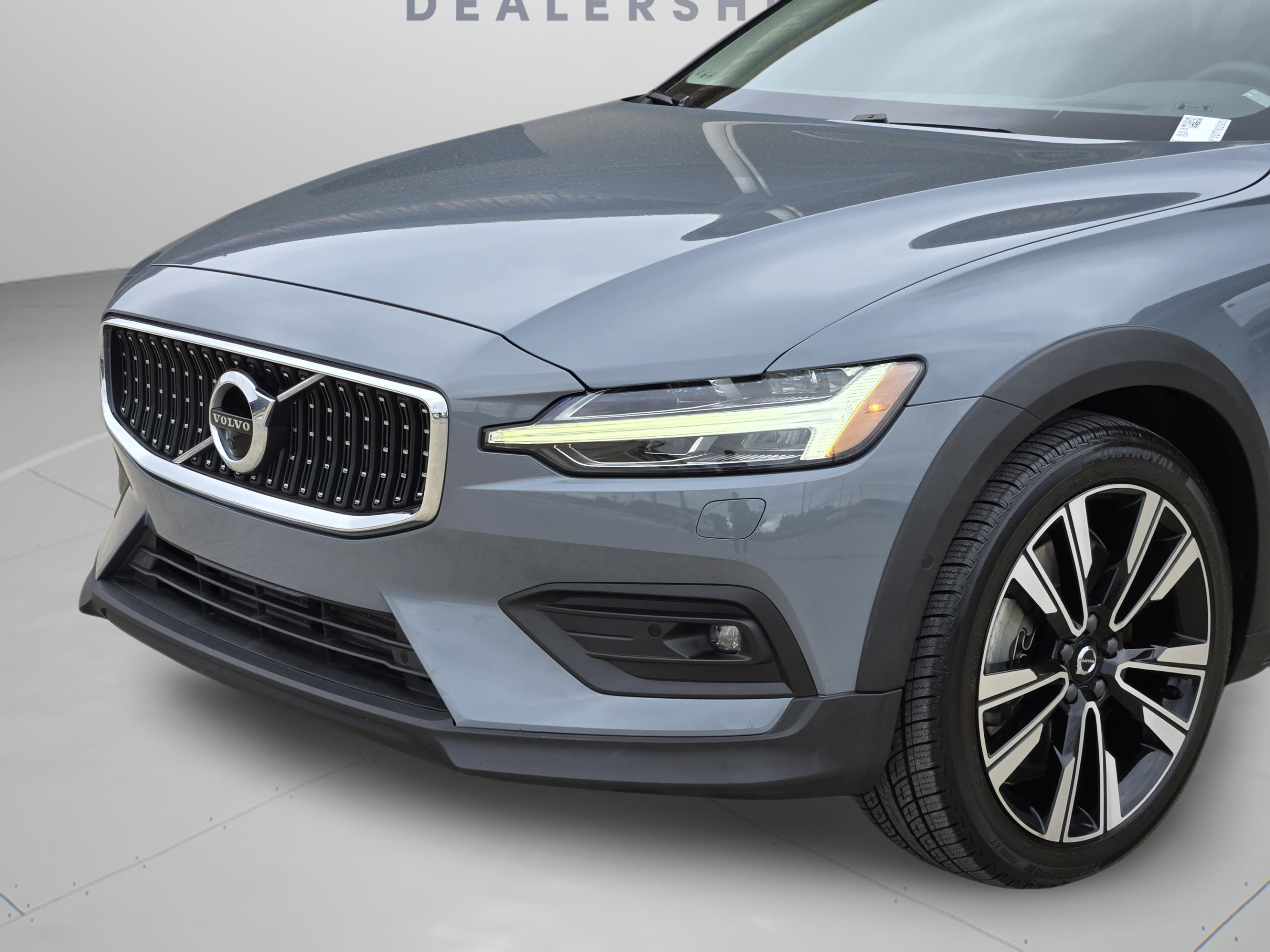 Used 2022 Volvo V60 T5 Cross Country w/ Advanced Package AWD/4WD image 31