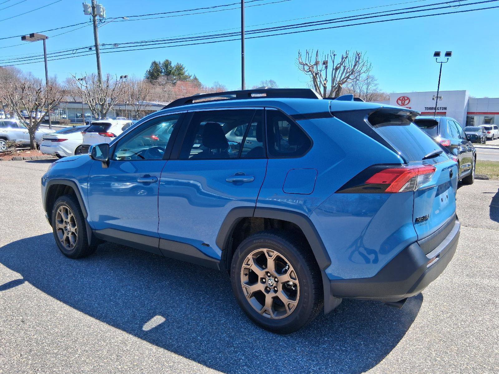 Used 2023 Toyota RAV4 AWD Hybrid image 5