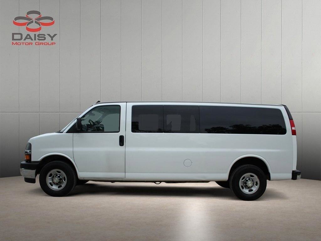 Used 2019 Chevrolet Express 3500 LT w/ LT Preferred Equipment Group image 8