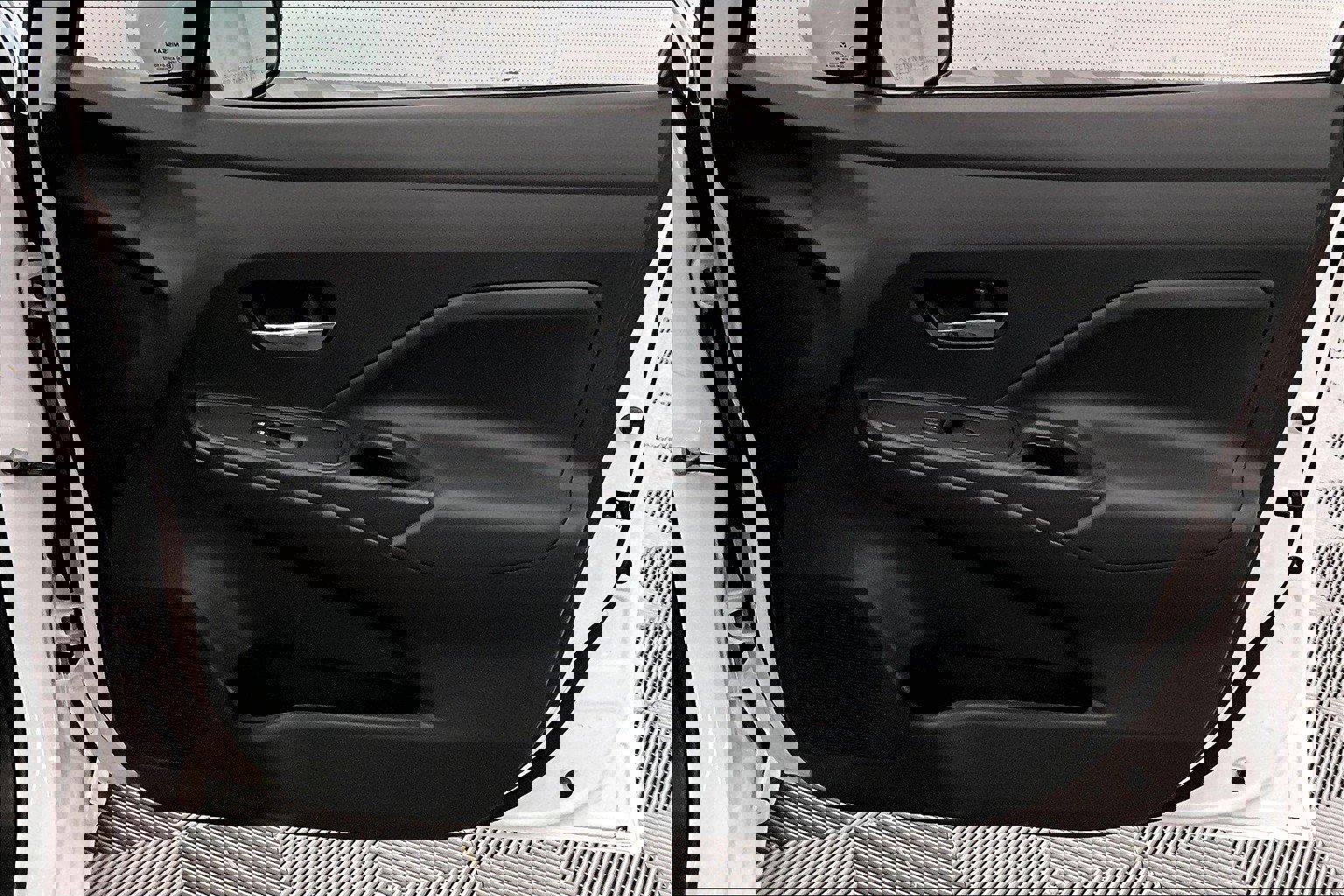 New 2025 Nissan Versa SV w/ Trunk Package image 70