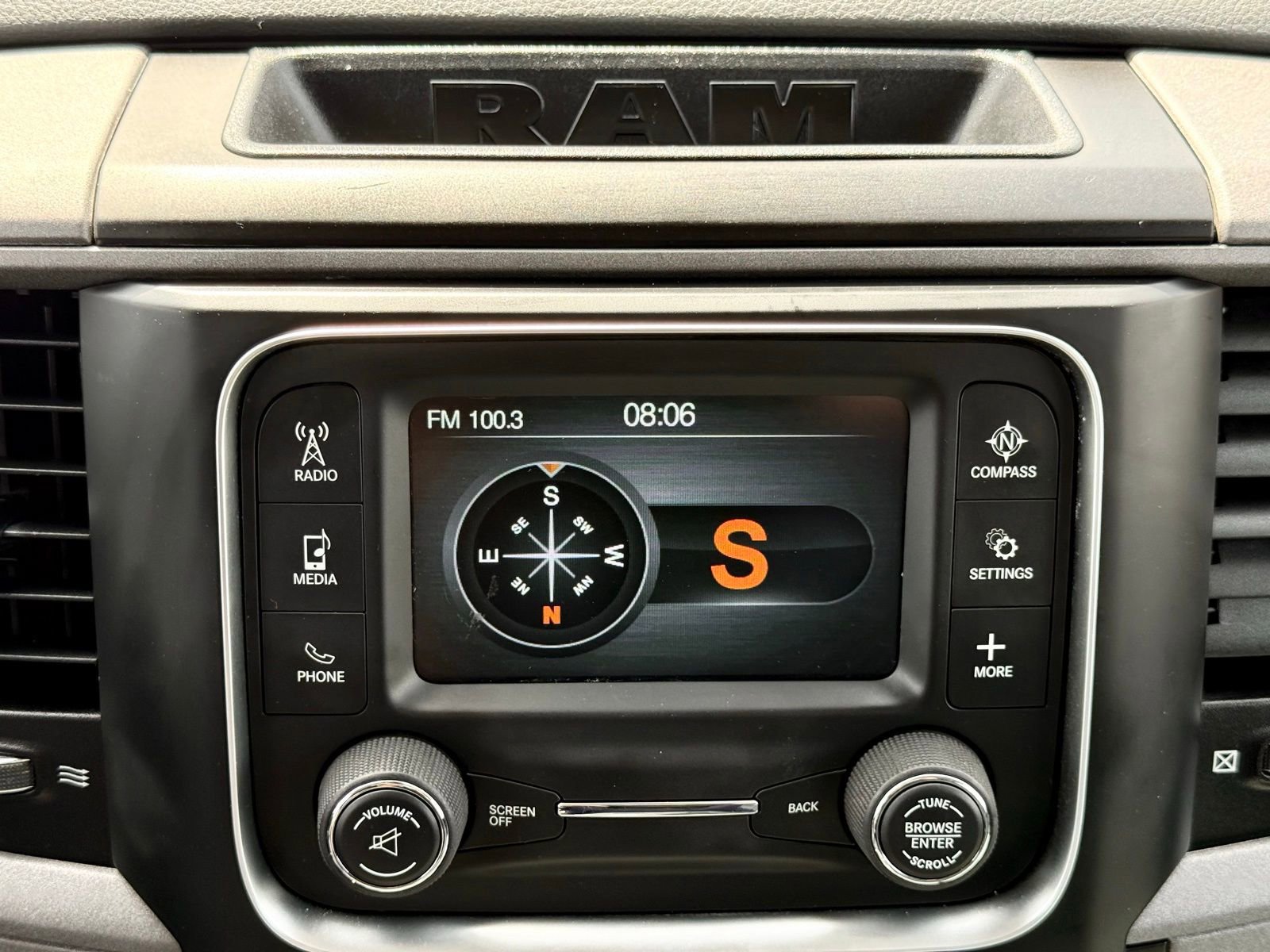Used 2016 RAM 3500 Tradesman w/ Popular Equipment Group image 44