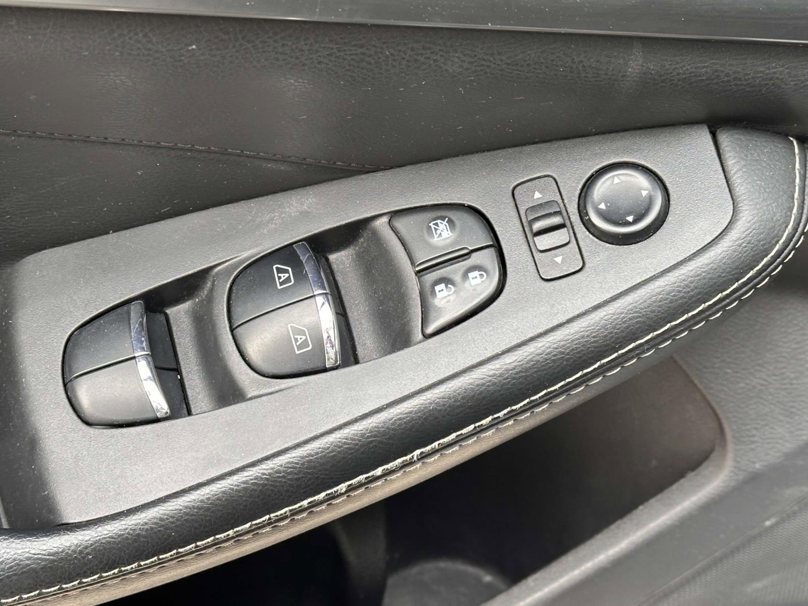 Used 2022 Nissan Maxima SV w/ Floor Mat Group image 14