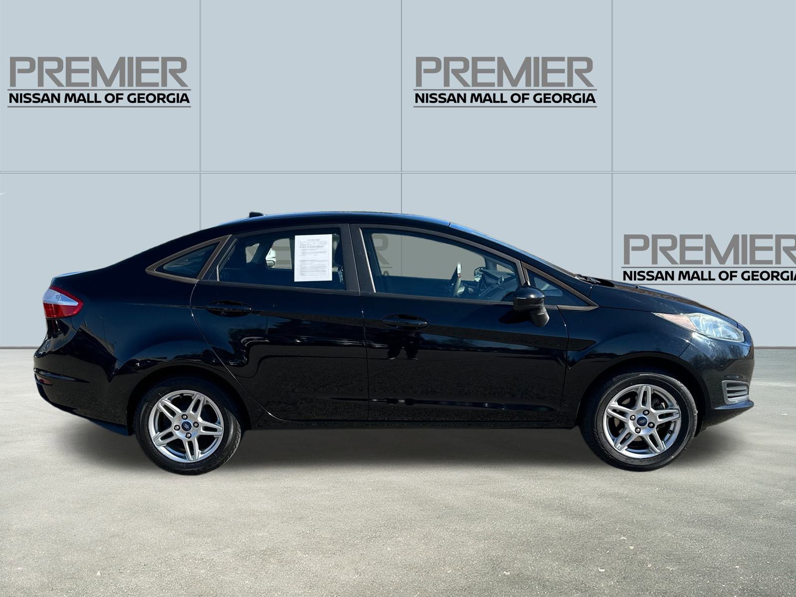 Used 2019 Ford Fiesta SE image 4