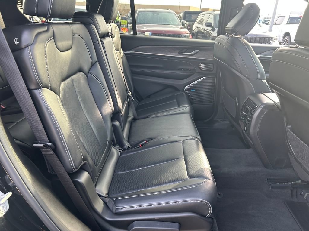 Certified 2022 Jeep Grand Cherokee L Overland image 27