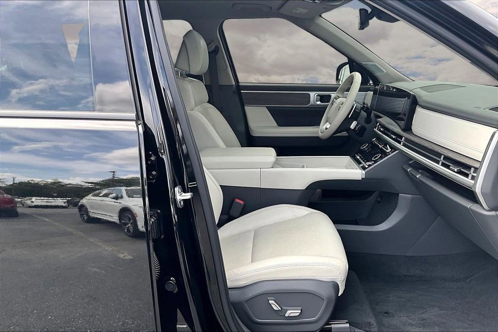 Used 2024 Hyundai Santa Fe Limited image 29