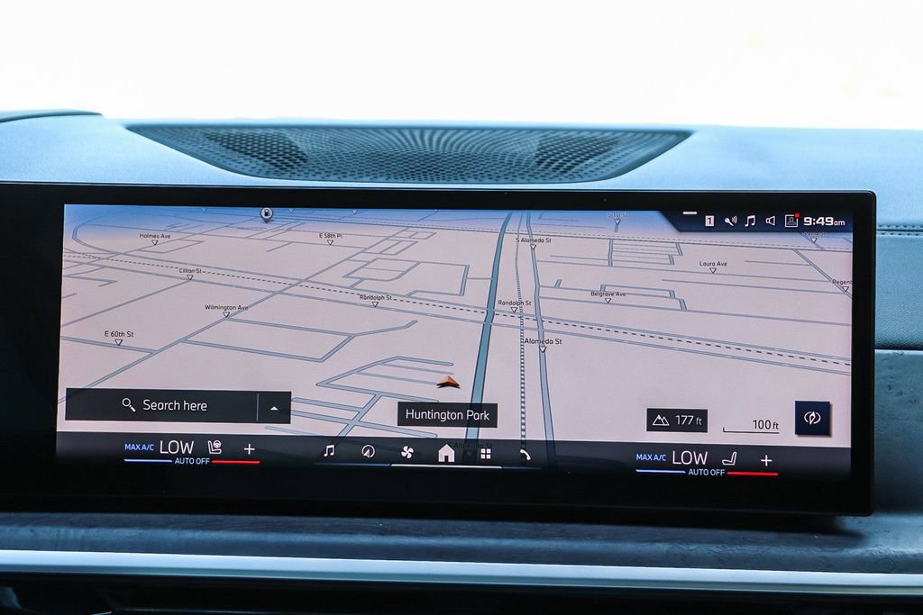 Certified 2025 BMW X7 M60i AWD/4WD image 16