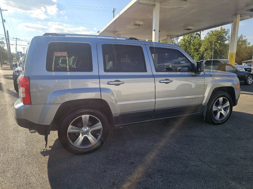 Used 2017 Jeep Patriot High Altitude FWD image 16