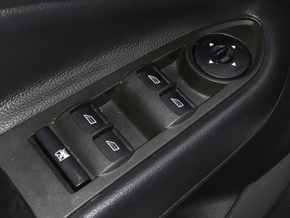 Used 2018 Ford Escape SE image 25