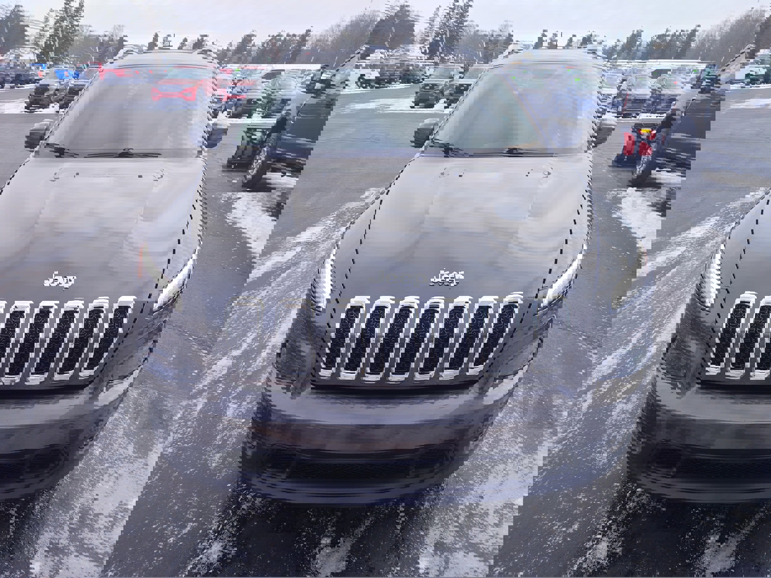 Used 2016 Jeep Cherokee Latitude w/ Cold Weather Group image 2