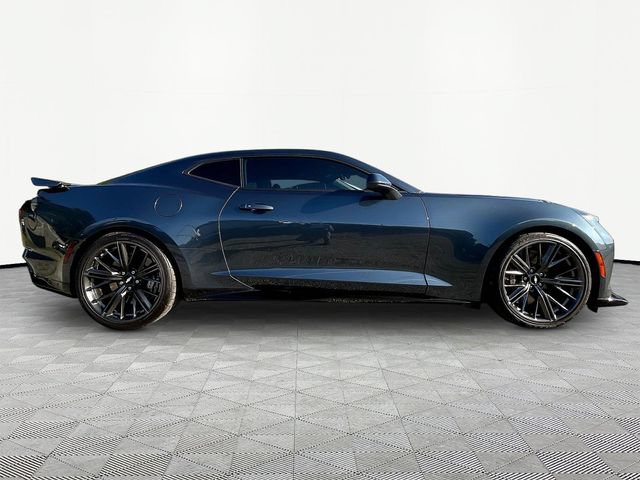 Used 2019 Chevrolet Camaro ZL1 RWD image 4