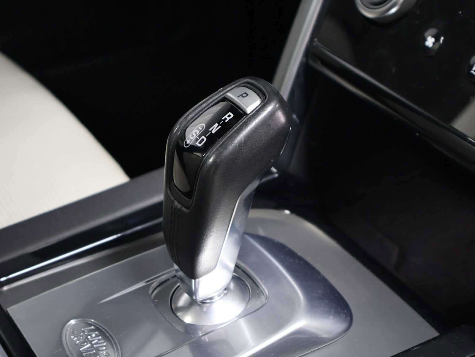Used 2022 Land Rover Discovery Sport S R-Dynamic AWD/4WD image 20