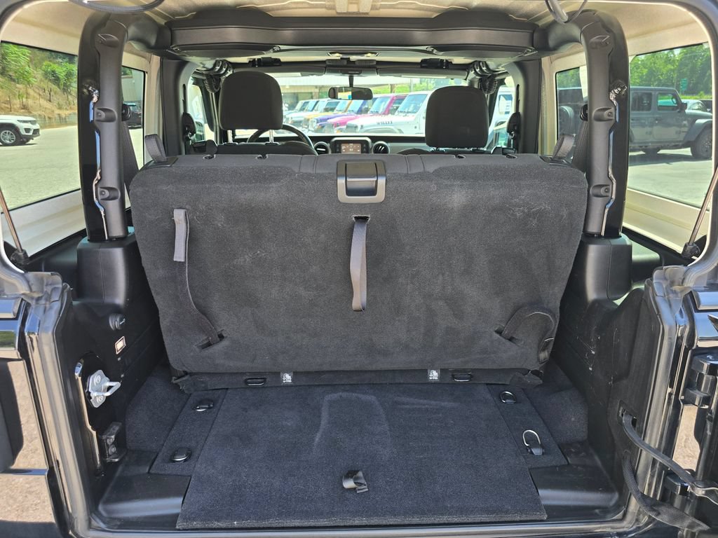Used 2019 Jeep Wrangler Sport AWD/4WD image 11