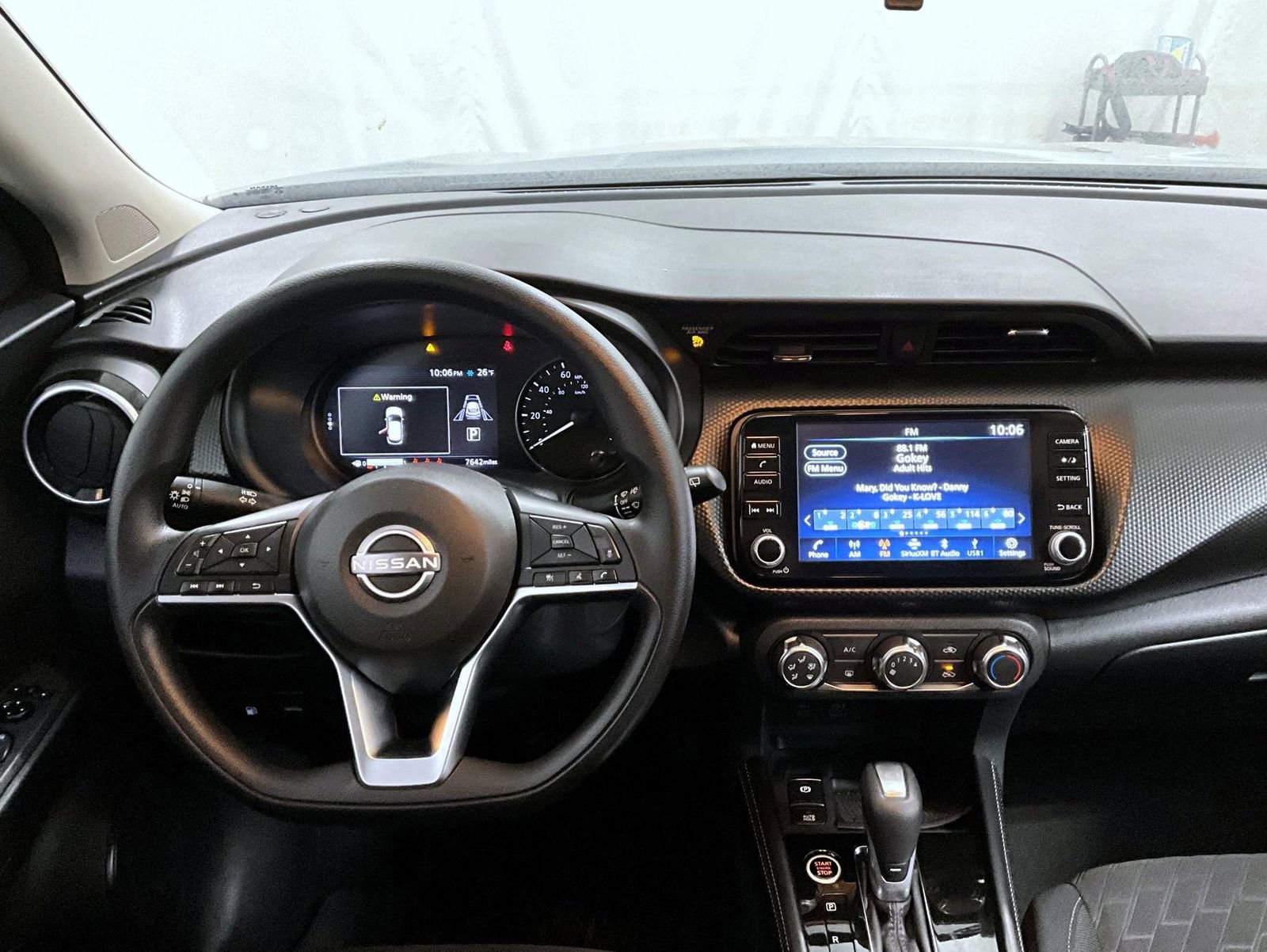 Certified 2024 Nissan Kicks SV image 14