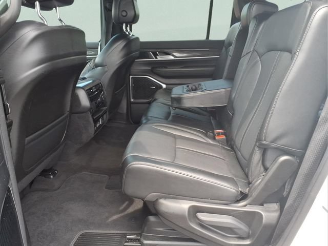 Used 2022 Jeep Wagoneer Series II RWD image 20