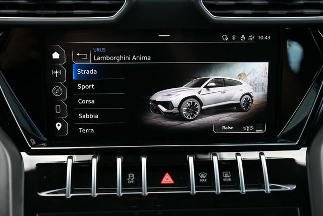 Used 2023 Lamborghini Urus S AWD/4WD image 57