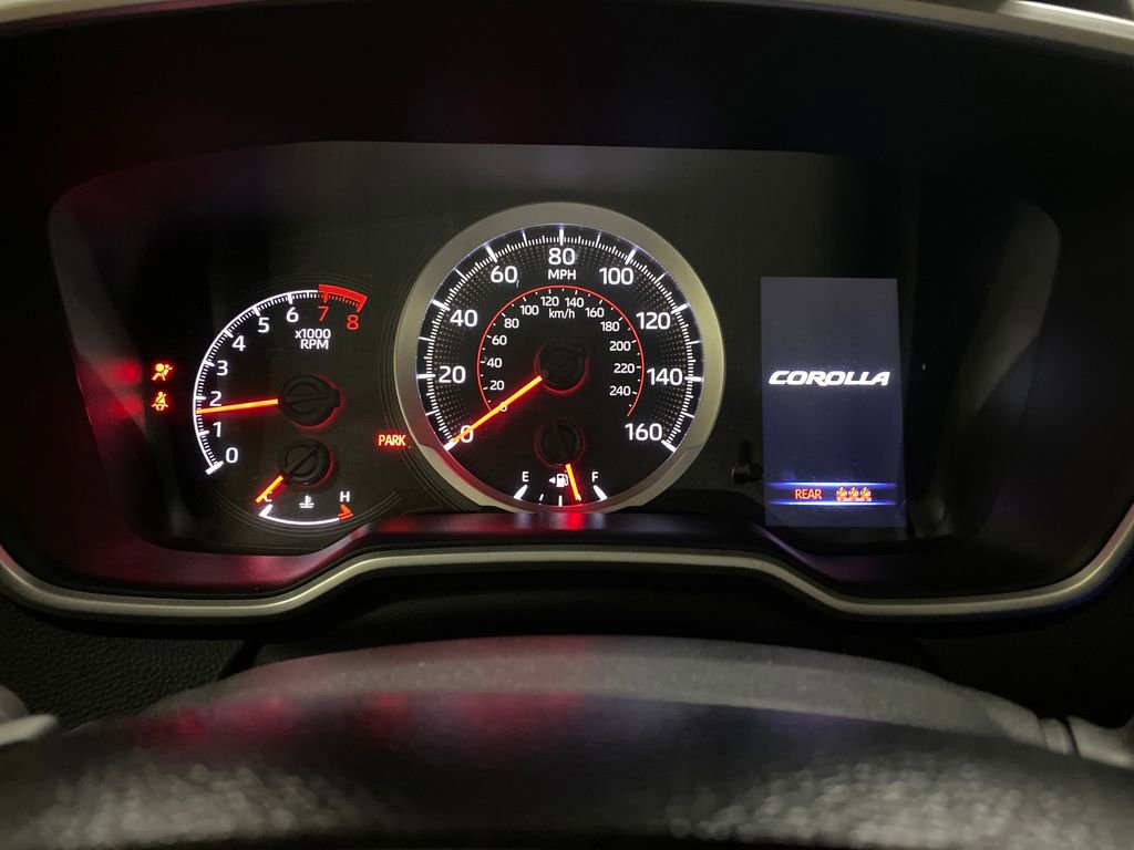Used 2021 Toyota Corolla SE w/ Special Edition image 18