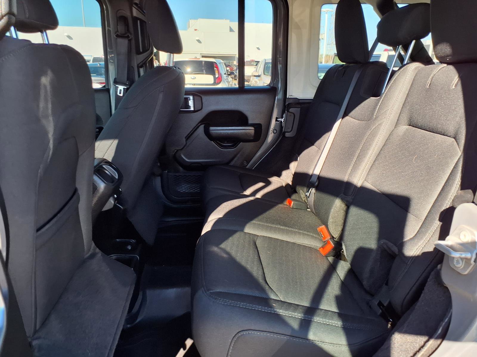 Used 2022 Jeep Wrangler Sport image 17