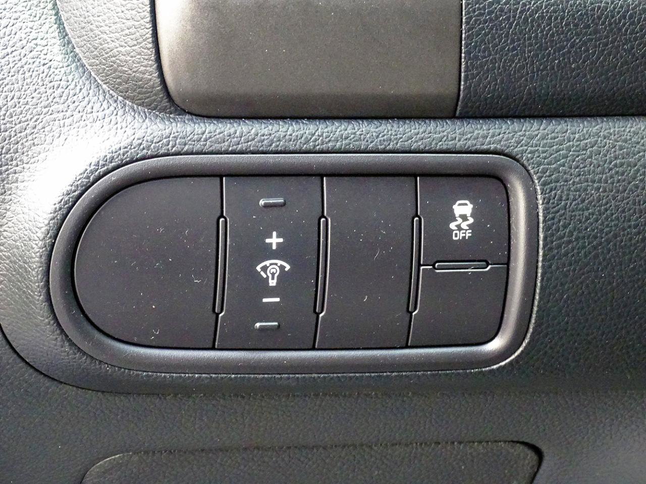 Used 2017 Kia Forte LX FWD image 21