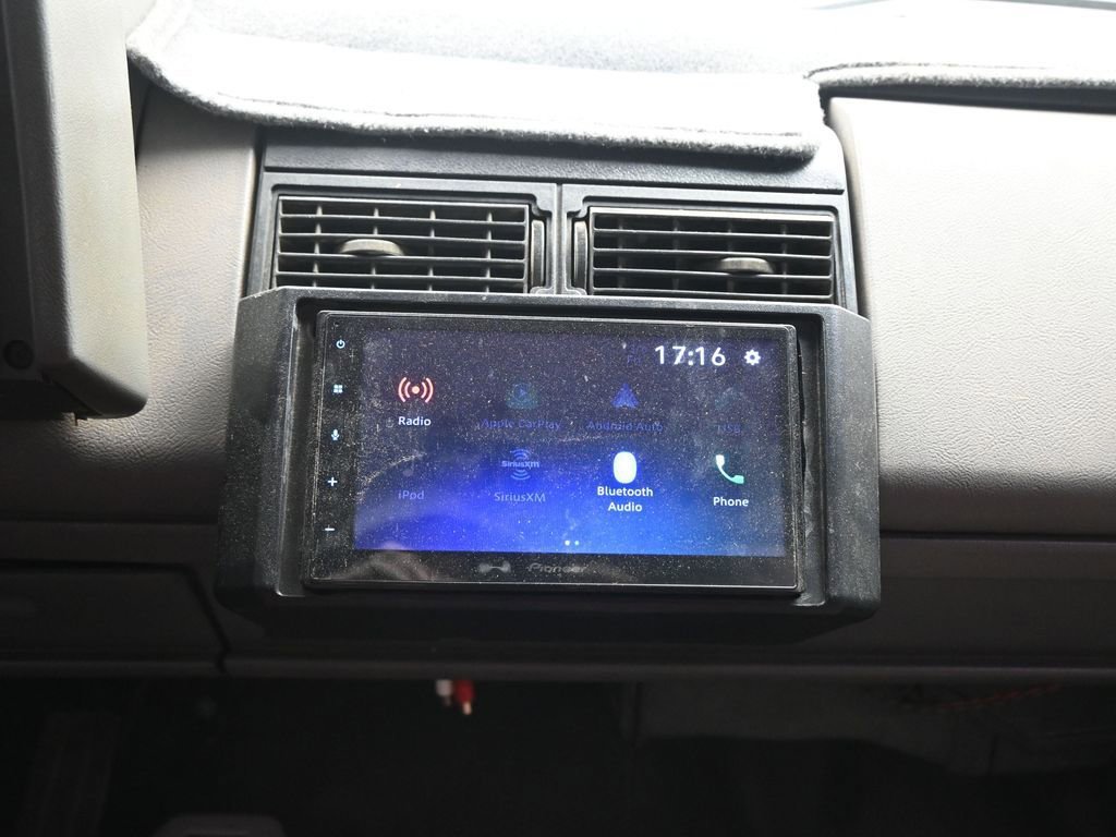 Used 1992 Chevrolet Silverado 1500 4x4 Regular Cab image 15