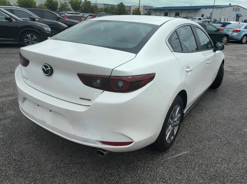 Used 2022 MAZDA MAZDA3 s FWD image 8