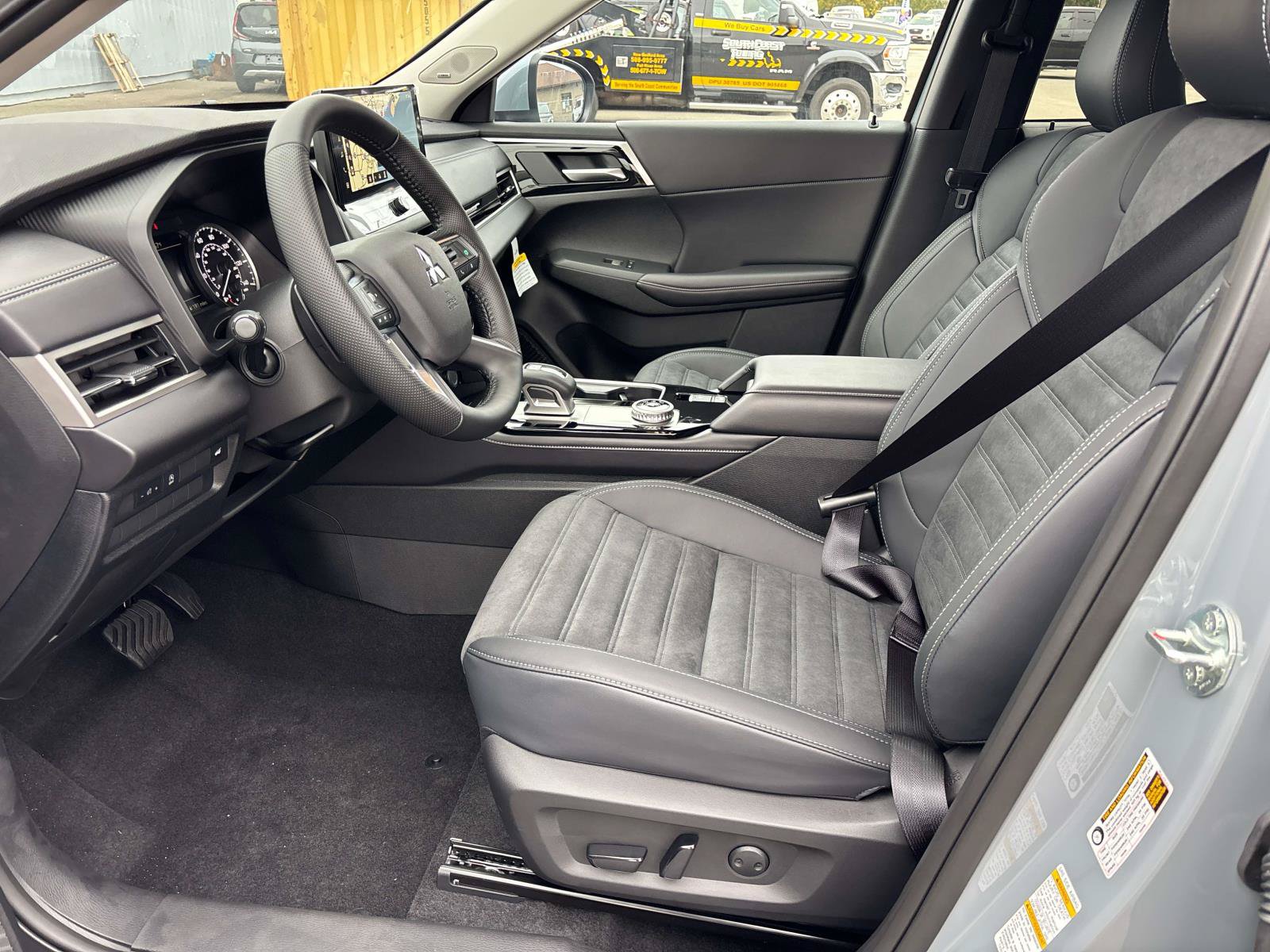 New 2026 Mitsubishi Outlander SE AWD/4WD image 8