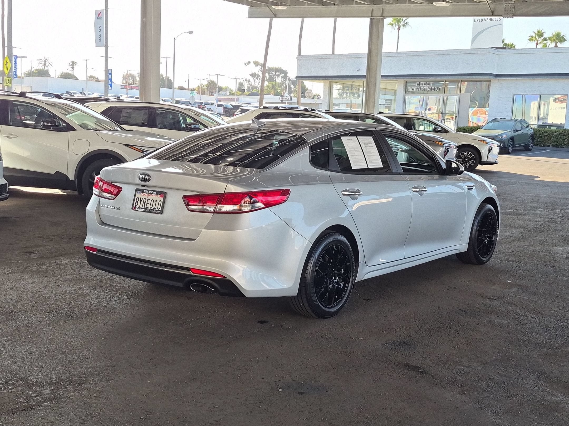 Used 2017 Kia Optima LX FWD image 8