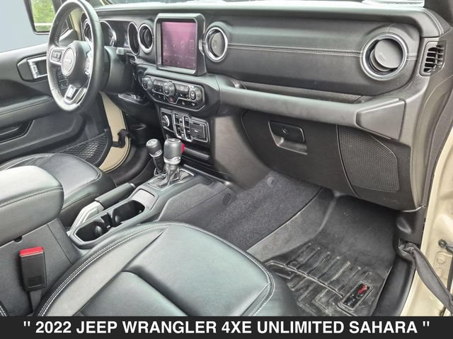 Used 2022 Jeep Wrangler Unlimited Sahara w/ Cold Weather Group AWD/4WD image 33