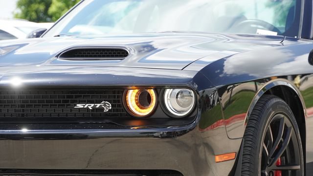 Used 2023 Dodge Challenger SRT Hellcat RWD image 4