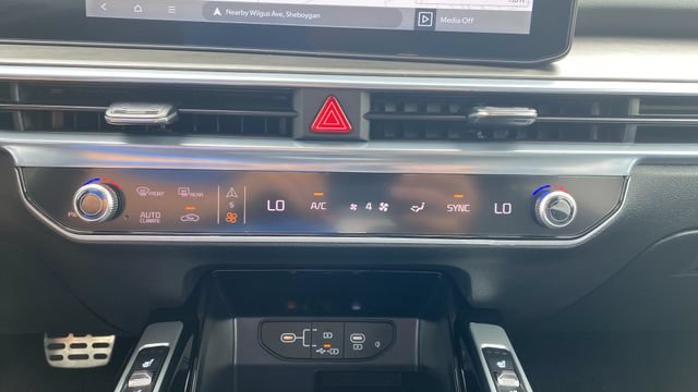 New 2026 Kia Sorento SX AWD/4WD image 18
