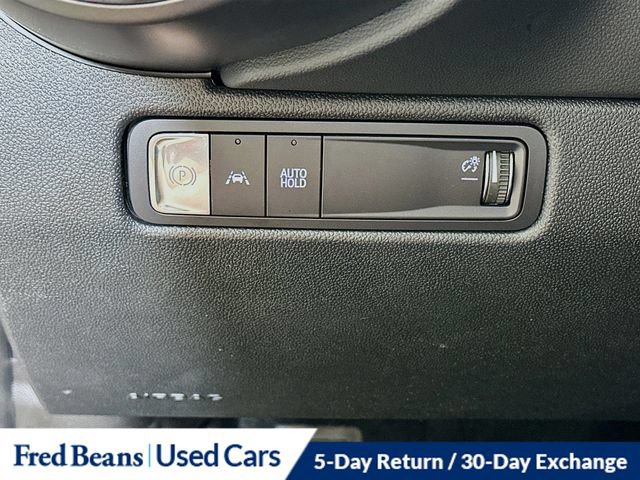 Certified 2025 Chevrolet Equinox EV LT FWD image 15